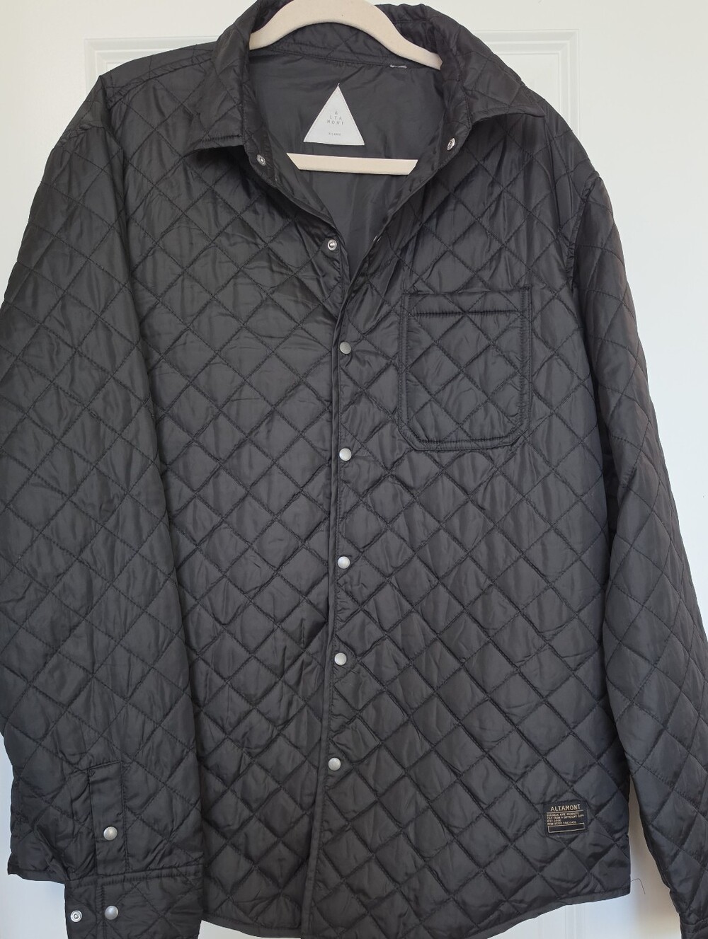 Altamont Quilted Snap Front Jacket Men's XL Black Lightweight Skate Streetwear